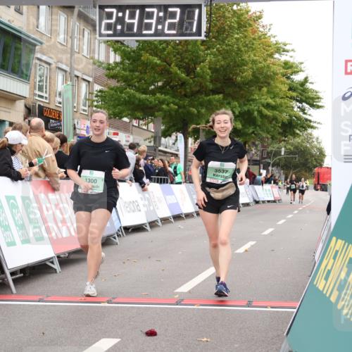 21.09.2025 - PSD Bank Halbmarathon Strokosch-Dieckow http://msf.ph/oto/8938181 21.09.2025 12:42:45 Ziel 1300, 3241, 3381, 3537, 3702 meine-sportfotos.de