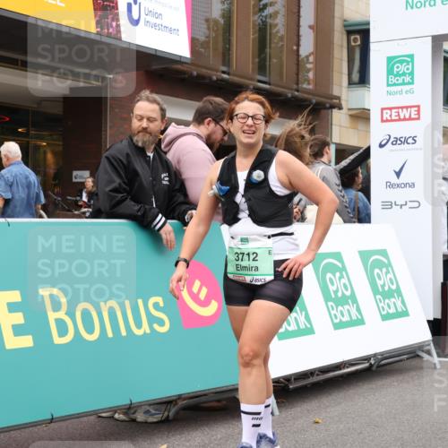 21.09.2025 - PSD Bank Halbmarathon Strokosch-Dieckow http://msf.ph/oto/8938254 21.09.2025 12:44:37 Ziel 3712, 3744, 3850 meine-sportfotos.de