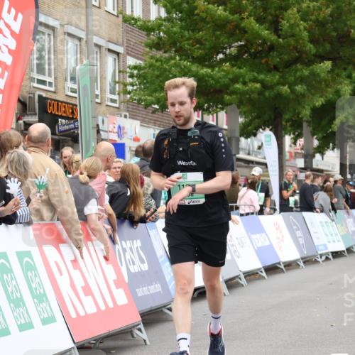 21.09.2025 - PSD Bank Halbmarathon Strokosch-Dieckow http://msf.ph/oto/8938264 21.09.2025 12:45:06 Ziel 1101 meine-sportfotos.de