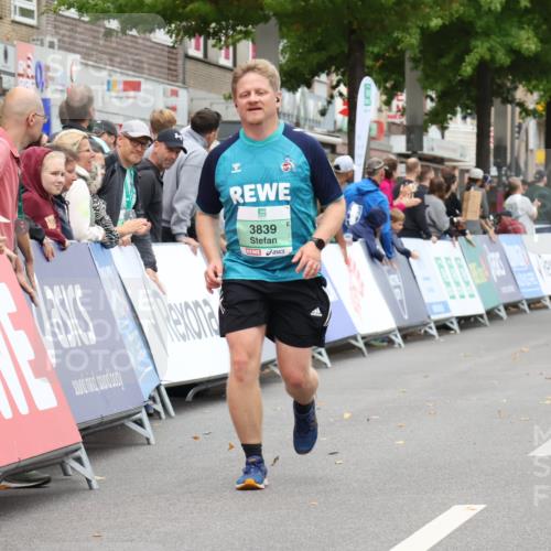21.09.2025 - PSD Bank Halbmarathon Strokosch-Dieckow http://msf.ph/oto/8938290 21.09.2025 12:46:02 Ziel 3839 meine-sportfotos.de