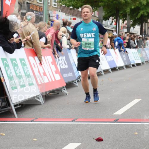 21.09.2025 - PSD Bank Halbmarathon Strokosch-Dieckow http://msf.ph/oto/8938292 21.09.2025 12:46:03 Ziel 3839 meine-sportfotos.de