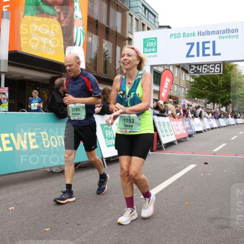 21.09.2025 - PSD Bank Halbmarathon Strokosch-Dieckow http://msf.ph/oto/8938309 21.09.2025 12:46:20 Ziel 1153, 3589, 3751 meine-sportfotos.de