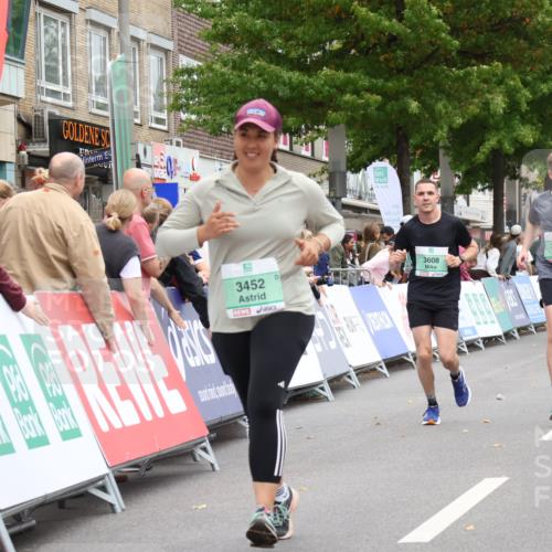 21.09.2025 - PSD Bank Halbmarathon Strokosch-Dieckow http://msf.ph/oto/8938377 21.09.2025 12:49:10 Ziel 3452, 3608, 3707 meine-sportfotos.de