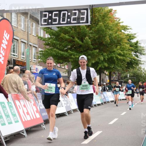 21.09.2025 - PSD Bank Halbmarathon Strokosch-Dieckow http://msf.ph/oto/8938403 21.09.2025 12:49:47 Ziel 1006, 3699 meine-sportfotos.de