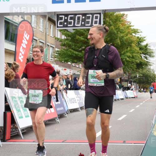 21.09.2025 - PSD Bank Halbmarathon Strokosch-Dieckow http://msf.ph/oto/8938423 21.09.2025 12:50:02 Ziel 1865, 3303, 3985, 3992 meine-sportfotos.de