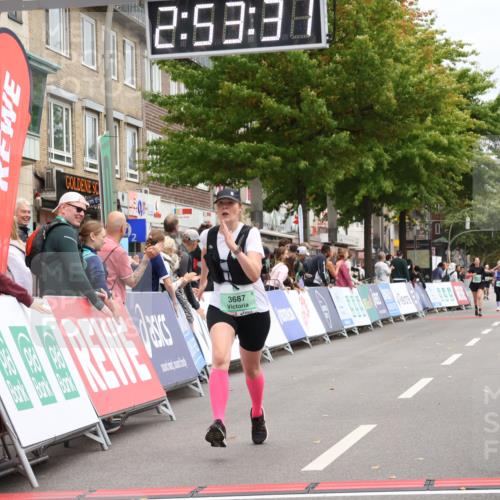 21.09.2025 - PSD Bank Halbmarathon Strokosch-Dieckow http://msf.ph/oto/8938490 21.09.2025 12:52:55 Ziel 3687 meine-sportfotos.de