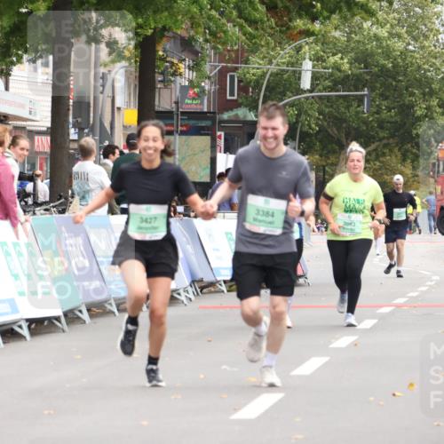 21.09.2025 - PSD Bank Halbmarathon Strokosch-Dieckow http://msf.ph/oto/8938498 21.09.2025 12:53:01 Ziel 3384, 3427, 3687 meine-sportfotos.de