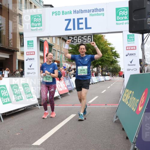 21.09.2025 - PSD Bank Halbmarathon Strokosch-Dieckow http://msf.ph/oto/8938604 21.09.2025 12:56:20 Ziel 3639, 3725 meine-sportfotos.de