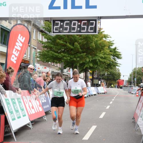 21.09.2025 - PSD Bank Halbmarathon Strokosch-Dieckow http://msf.ph/oto/8938640 21.09.2025 12:59:16 Ziel 3590, 3768 meine-sportfotos.de