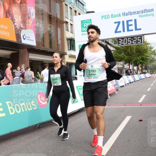 21.09.2025 - PSD Bank Halbmarathon Strokosch-Dieckow http://msf.ph/oto/8938714 21.09.2025 13:04:49 Ziel 3593, 3792 meine-sportfotos.de