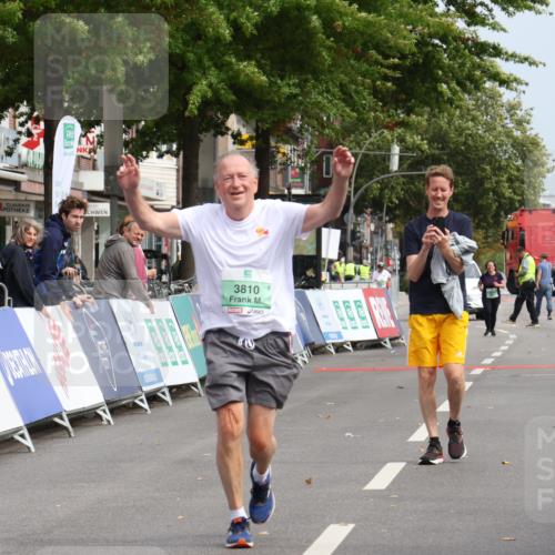 21.09.2025 - PSD Bank Halbmarathon Strokosch-Dieckow http://msf.ph/oto/8938749 21.09.2025 13:07:06 Ziel 3810, 3991 meine-sportfotos.de