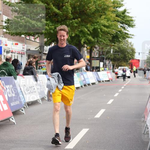 21.09.2025 - PSD Bank Halbmarathon Strokosch-Dieckow http://msf.ph/oto/8938760 21.09.2025 13:07:13 Ziel 3810 meine-sportfotos.de