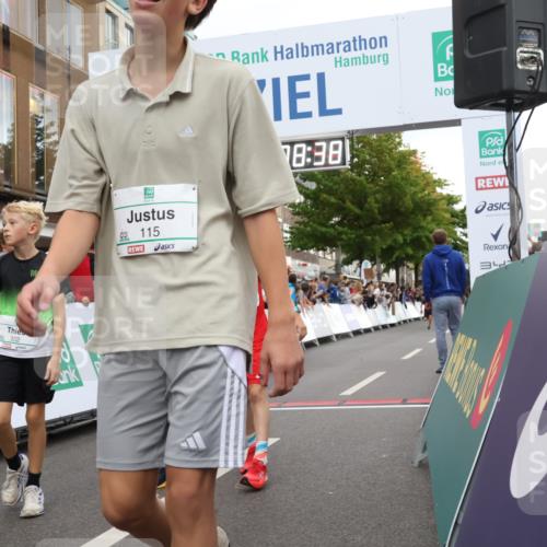 21.09.2025 - PSD Bank Halbmarathon Strokosch-Dieckow http://msf.ph/oto/8938831 21.09.2025 10:26:10 Ziel 106, 112, 115, 162, 302, 421, 444, 450 meine-sportfotos.de