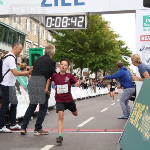 21.09.2025 - PSD Bank Halbmarathon Strokosch-Dieckow http://msf.ph/oto/8938834 21.09.2025 10:26:14 Ziel 106, 226, 302, 421, 450 meine-sportfotos.de