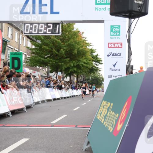 21.09.2025 - PSD Bank Halbmarathon Strokosch-Dieckow http://msf.ph/oto/8938874 21.09.2025 10:26:53 Ziel 143, 152, 297, 379, 396 meine-sportfotos.de