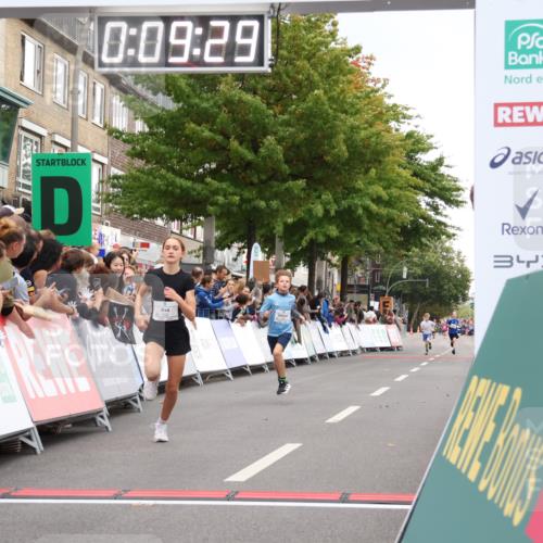 21.09.2025 - PSD Bank Halbmarathon Strokosch-Dieckow http://msf.ph/oto/8938884 21.09.2025 10:27:00 Ziel 152, 209, 210, 222, 283, 360 meine-sportfotos.de