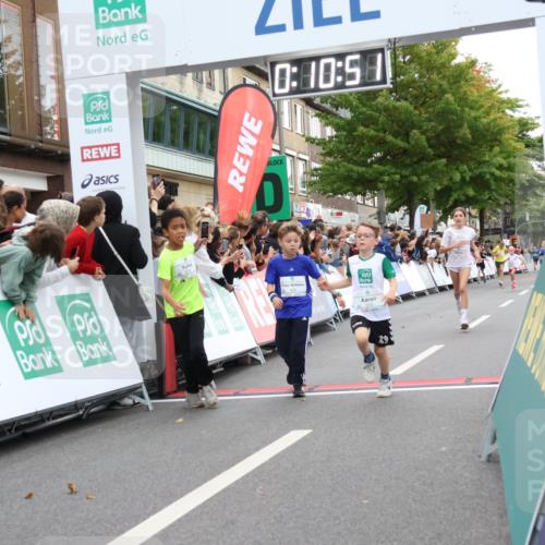 21.09.2025 - PSD Bank Halbmarathon Strokosch-Dieckow http://msf.ph/oto/8938994 21.09.2025 10:28:22 Ziel 213, 220, 240, 270, 288, 425, 442 meine-sportfotos.de