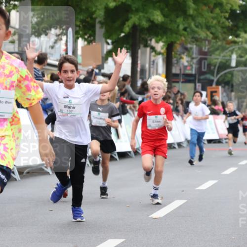 21.09.2025 - PSD Bank Halbmarathon Strokosch-Dieckow http://msf.ph/oto/8939020 21.09.2025 10:28:38 Ziel 123, 150, 157, 197, 204, 205, 215, 317, 321, 426, 461 meine-sportfotos.de