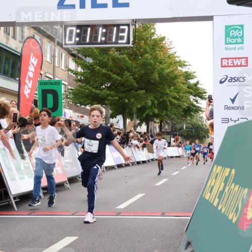 21.09.2025 - PSD Bank Halbmarathon Strokosch-Dieckow http://msf.ph/oto/8939032 21.09.2025 10:28:45 Ziel 123, 150, 197, 198, 204, 205, 361, 374, 408, 426, 437 meine-sportfotos.de