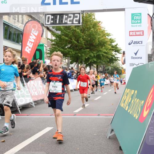 21.09.2025 - PSD Bank Halbmarathon Strokosch-Dieckow http://msf.ph/oto/8939045 21.09.2025 10:28:53 Ziel 109, 126, 255, 266, 357, 361, 371, 388, 389, 397, 408, 437, 440 meine-sportfotos.de