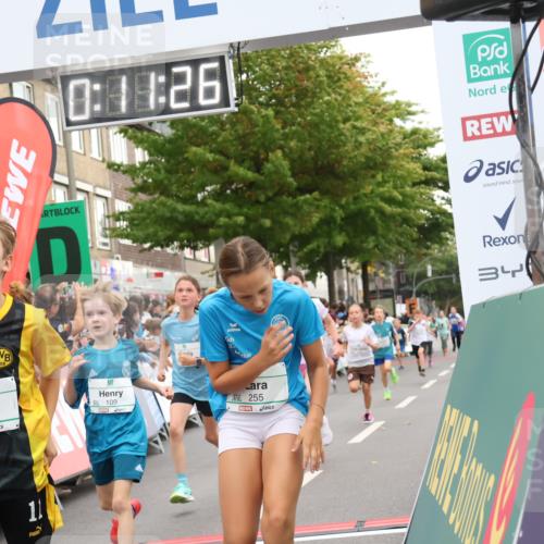 21.09.2025 - PSD Bank Halbmarathon Strokosch-Dieckow http://msf.ph/oto/8939053 21.09.2025 10:28:58 Ziel 109, 126, 142, 193, 194, 255, 258, 266, 337, 338, 357, 371, 388, 389, 397, 415, 440 meine-sportfotos.de