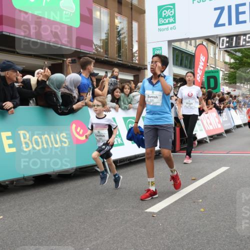 21.09.2025 - PSD Bank Halbmarathon Strokosch-Dieckow http://msf.ph/oto/8939092 21.09.2025 10:29:25 Ziel 261, 327, 345, 390, 395, 416, 434, 455 meine-sportfotos.de