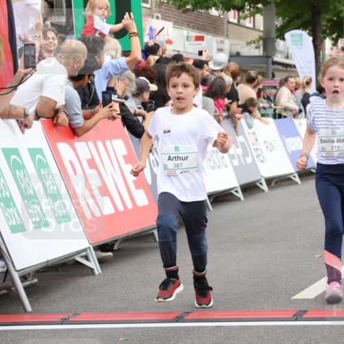 21.09.2025 - PSD Bank Halbmarathon Strokosch-Dieckow http://msf.ph/oto/8939257 21.09.2025 10:31:28 Ziel 139, 148, 311, 376, 387 meine-sportfotos.de