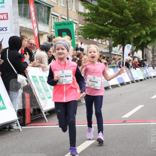 21.09.2025 - PSD Bank Halbmarathon Strokosch-Dieckow http://msf.ph/oto/8939369 21.09.2025 10:33:15 Ziel 156, 295, 386, 410 meine-sportfotos.de