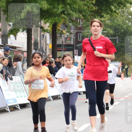 21.09.2025 - PSD Bank Halbmarathon Strokosch-Dieckow http://msf.ph/oto/8939448 21.09.2025 10:36:05 Ziel 184, 284, 290 meine-sportfotos.de