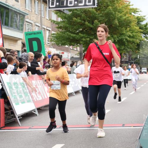 21.09.2025 - PSD Bank Halbmarathon Strokosch-Dieckow http://msf.ph/oto/8939454 21.09.2025 10:36:10 Ziel 184, 187, 290 meine-sportfotos.de