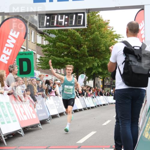 21.09.2025 - PSD Bank Halbmarathon Strokosch-Dieckow http://msf.ph/oto/8939500 21.09.2025 11:13:40 Ziel 1830 meine-sportfotos.de