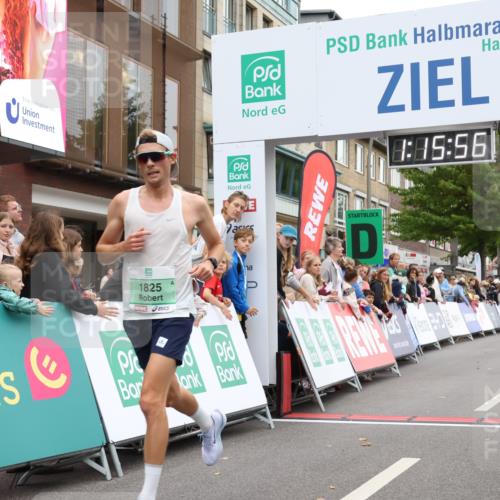 21.09.2025 - PSD Bank Halbmarathon Strokosch-Dieckow http://msf.ph/oto/8939515 21.09.2025 11:15:19 Ziel 1825 meine-sportfotos.de