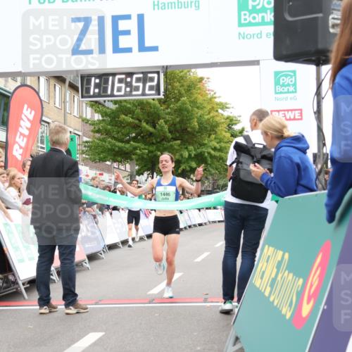 21.09.2025 - PSD Bank Halbmarathon Strokosch-Dieckow http://msf.ph/oto/8939523 21.09.2025 11:16:15 Ziel 1445, 1446 meine-sportfotos.de