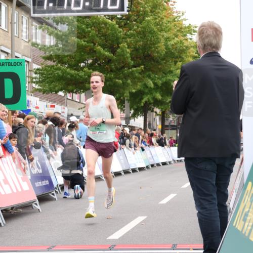 21.09.2025 - PSD Bank Halbmarathon Strokosch-Dieckow http://msf.ph/oto/8939557 21.09.2025 11:17:33 Ziel 1833 meine-sportfotos.de