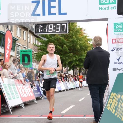 21.09.2025 - PSD Bank Halbmarathon Strokosch-Dieckow http://msf.ph/oto/8939564 21.09.2025 11:18:01 Ziel 1803, 4018 meine-sportfotos.de