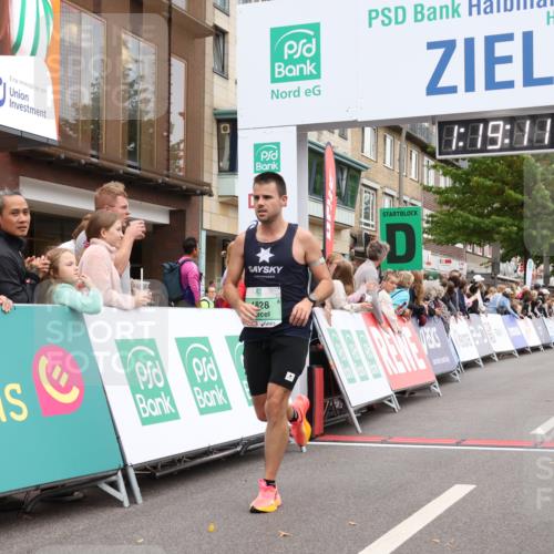 21.09.2025 - PSD Bank Halbmarathon Strokosch-Dieckow http://msf.ph/oto/8939581 21.09.2025 11:18:35 Ziel 1828 meine-sportfotos.de