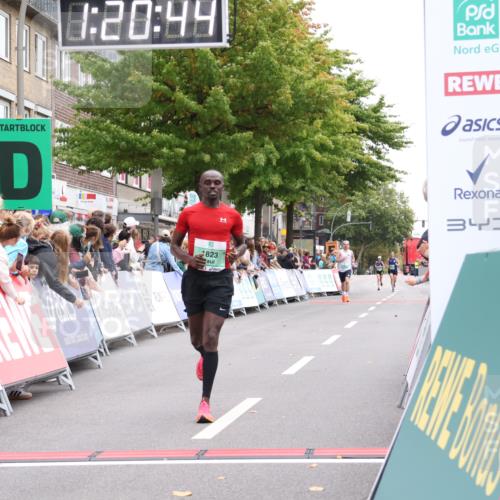 21.09.2025 - PSD Bank Halbmarathon Strokosch-Dieckow http://msf.ph/oto/8939614 21.09.2025 11:20:07 Ziel 1799, 1823 meine-sportfotos.de