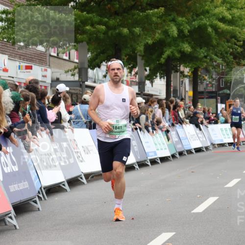 21.09.2025 - PSD Bank Halbmarathon Strokosch-Dieckow http://msf.ph/oto/8939621 21.09.2025 11:20:14 Ziel 1823, 1841 meine-sportfotos.de