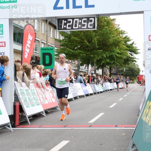 21.09.2025 - PSD Bank Halbmarathon Strokosch-Dieckow http://msf.ph/oto/8939624 21.09.2025 11:20:15 Ziel 1823, 1841 meine-sportfotos.de