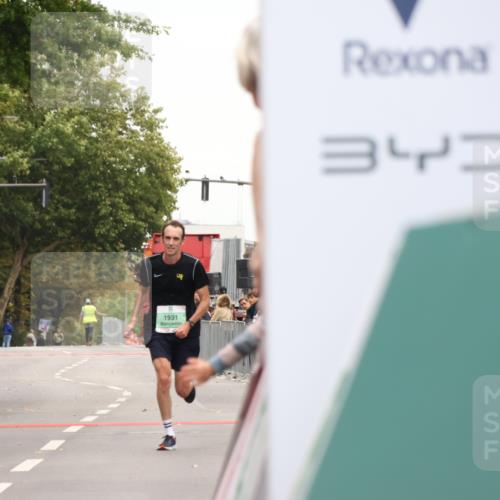 21.09.2025 - PSD Bank Halbmarathon Strokosch-Dieckow http://msf.ph/oto/8939668 21.09.2025 11:21:30 Ziel  meine-sportfotos.de