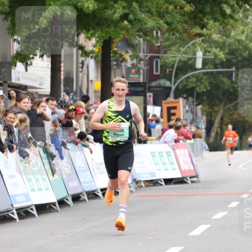 21.09.2025 - PSD Bank Halbmarathon Strokosch-Dieckow http://msf.ph/oto/8939679 21.09.2025 11:22:26 Ziel 1826 meine-sportfotos.de