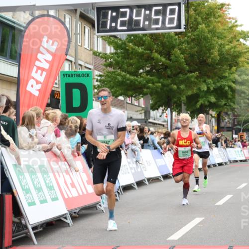 21.09.2025 - PSD Bank Halbmarathon Strokosch-Dieckow http://msf.ph/oto/8939740 21.09.2025 11:24:21 Ziel 1088, 1667, 1847 meine-sportfotos.de