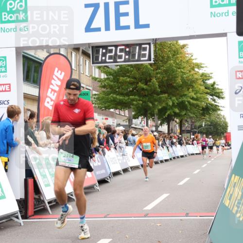 21.09.2025 - PSD Bank Halbmarathon Strokosch-Dieckow http://msf.ph/oto/8939756 21.09.2025 11:24:37 Ziel 1845, 3914 meine-sportfotos.de