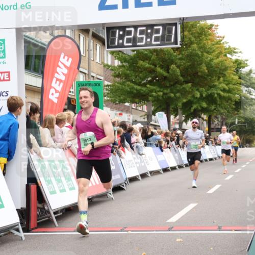 21.09.2025 - PSD Bank Halbmarathon Strokosch-Dieckow http://msf.ph/oto/8939768 21.09.2025 11:24:44 Ziel 1310, 1845, 1989, 3913, 3914 meine-sportfotos.de