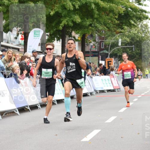 21.09.2025 - PSD Bank Halbmarathon Strokosch-Dieckow http://msf.ph/oto/8939800 21.09.2025 11:25:33 Ziel 1608, 1627, 1857, 1871 meine-sportfotos.de