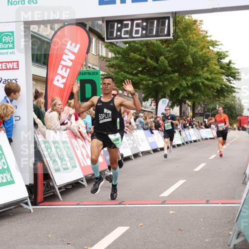 21.09.2025 - PSD Bank Halbmarathon Strokosch-Dieckow http://msf.ph/oto/8939804 21.09.2025 11:25:35 Ziel 1608, 1627, 1857, 1871 meine-sportfotos.de