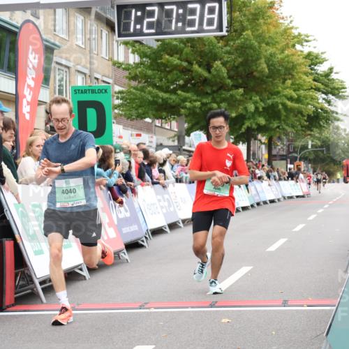21.09.2025 - PSD Bank Halbmarathon Strokosch-Dieckow http://msf.ph/oto/8939860 21.09.2025 11:27:01 Ziel 1439, 1793, 4040 meine-sportfotos.de