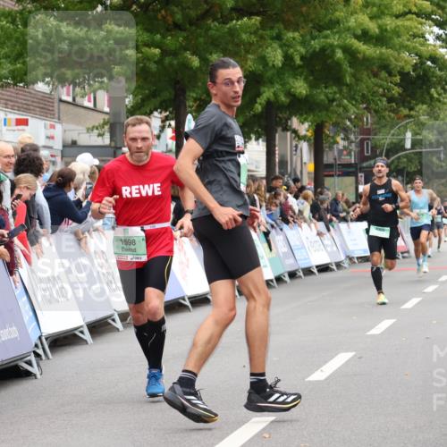 21.09.2025 - PSD Bank Halbmarathon Strokosch-Dieckow http://msf.ph/oto/8939868 21.09.2025 11:27:18 Ziel 1598, 1849, 4005 meine-sportfotos.de