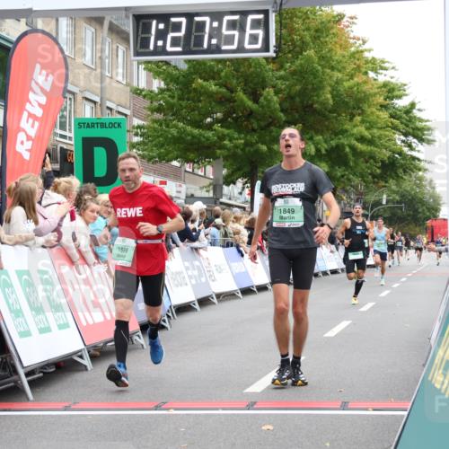 21.09.2025 - PSD Bank Halbmarathon Strokosch-Dieckow http://msf.ph/oto/8939870 21.09.2025 11:27:19 Ziel 1598, 1849, 4005 meine-sportfotos.de