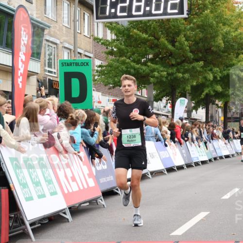 21.09.2025 - PSD Bank Halbmarathon Strokosch-Dieckow http://msf.ph/oto/8939882 21.09.2025 11:27:25 Ziel 1236, 1598, 1849, 1879, 4005 meine-sportfotos.de